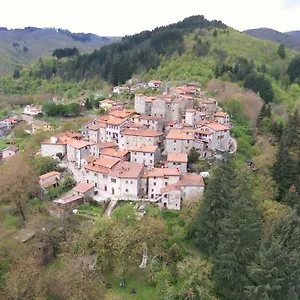 Casa Carda Di Lai Loretta , Castel Focognano Italia
